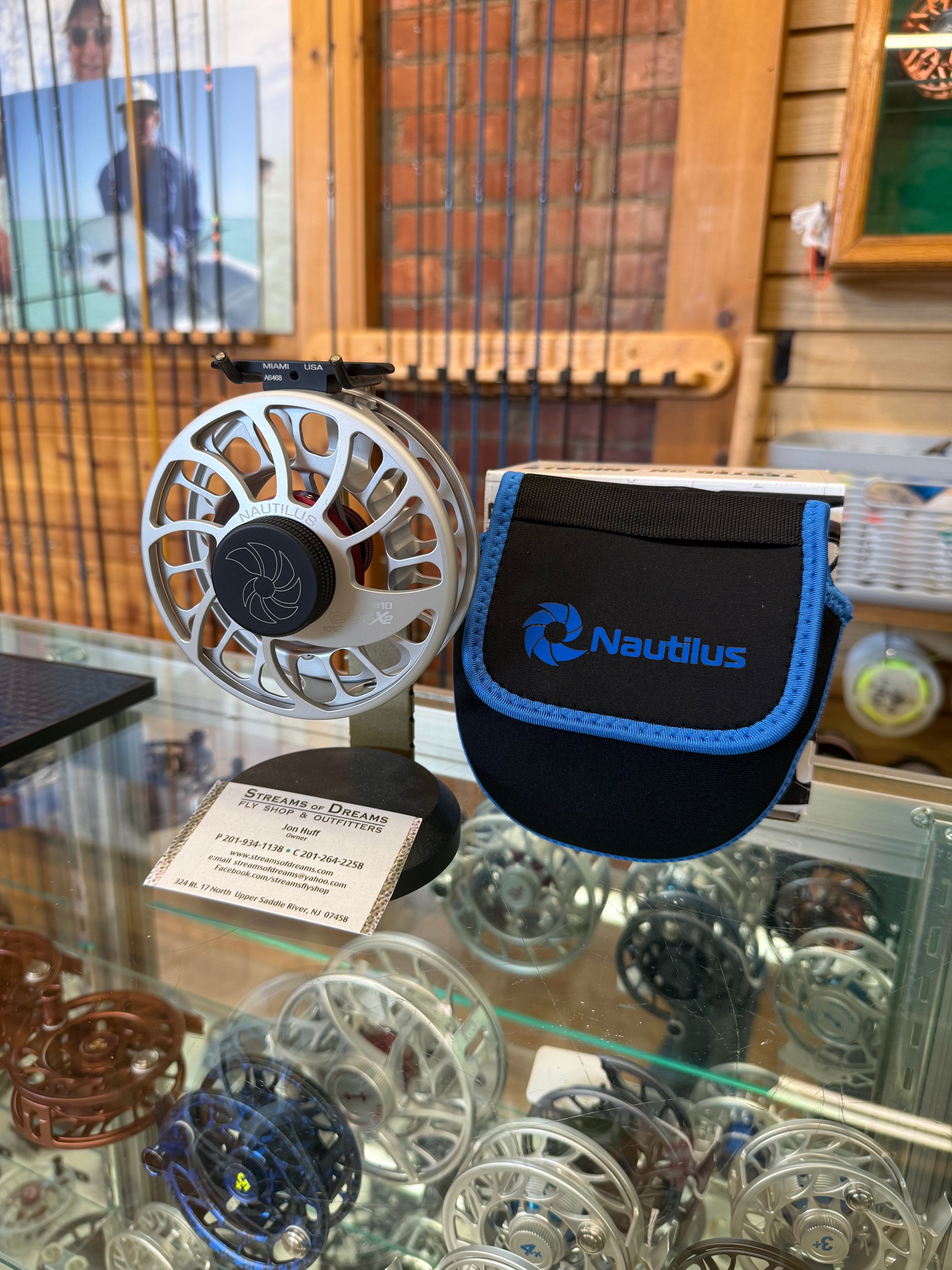 🔥Nautilus CCF-X2 8/10 Silver Traded in 20% OFF !BRAND NEW CONDITION! fly reel