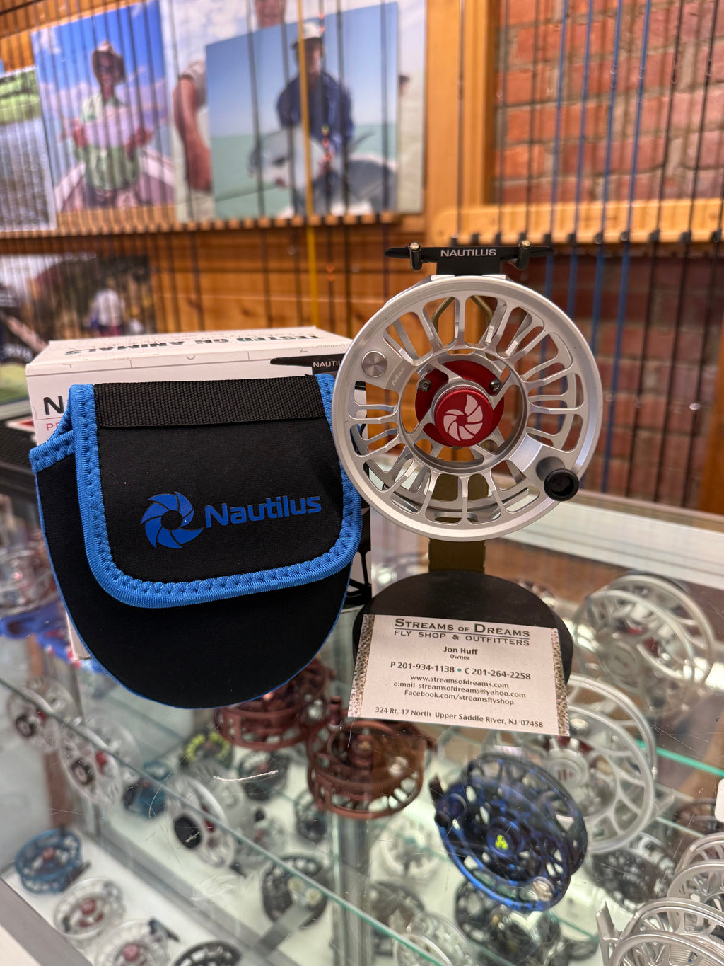 🔥Nautilus XL Max Silver trade-in MINT CONDITION 20% OFF