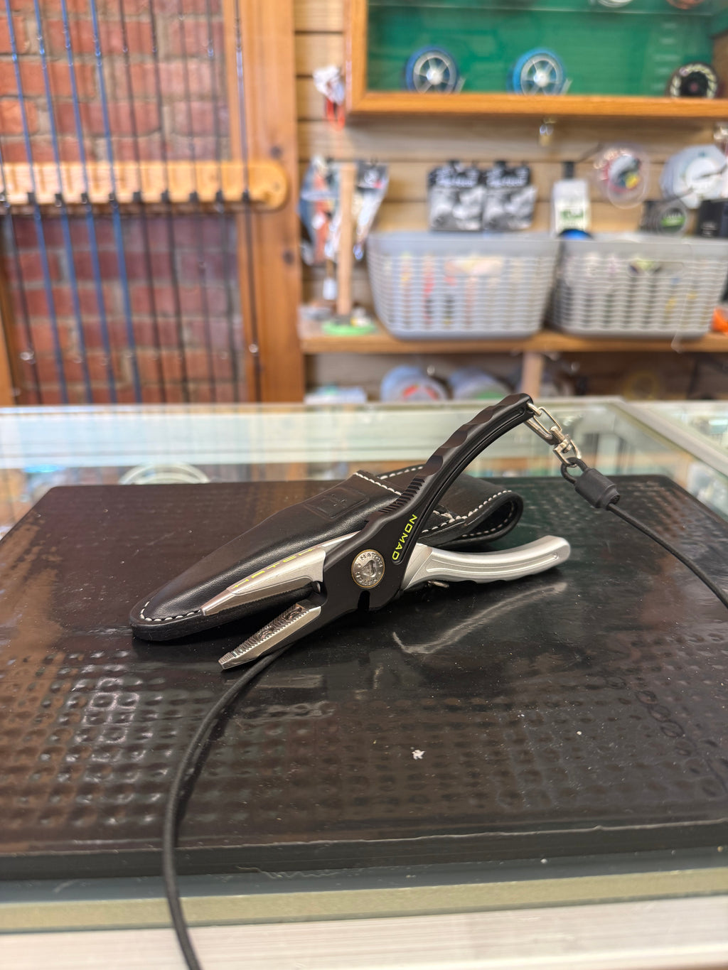 Hatch Nomad two tone Pliers Trade in !BRAND NEW CONDITION! 25% OFF