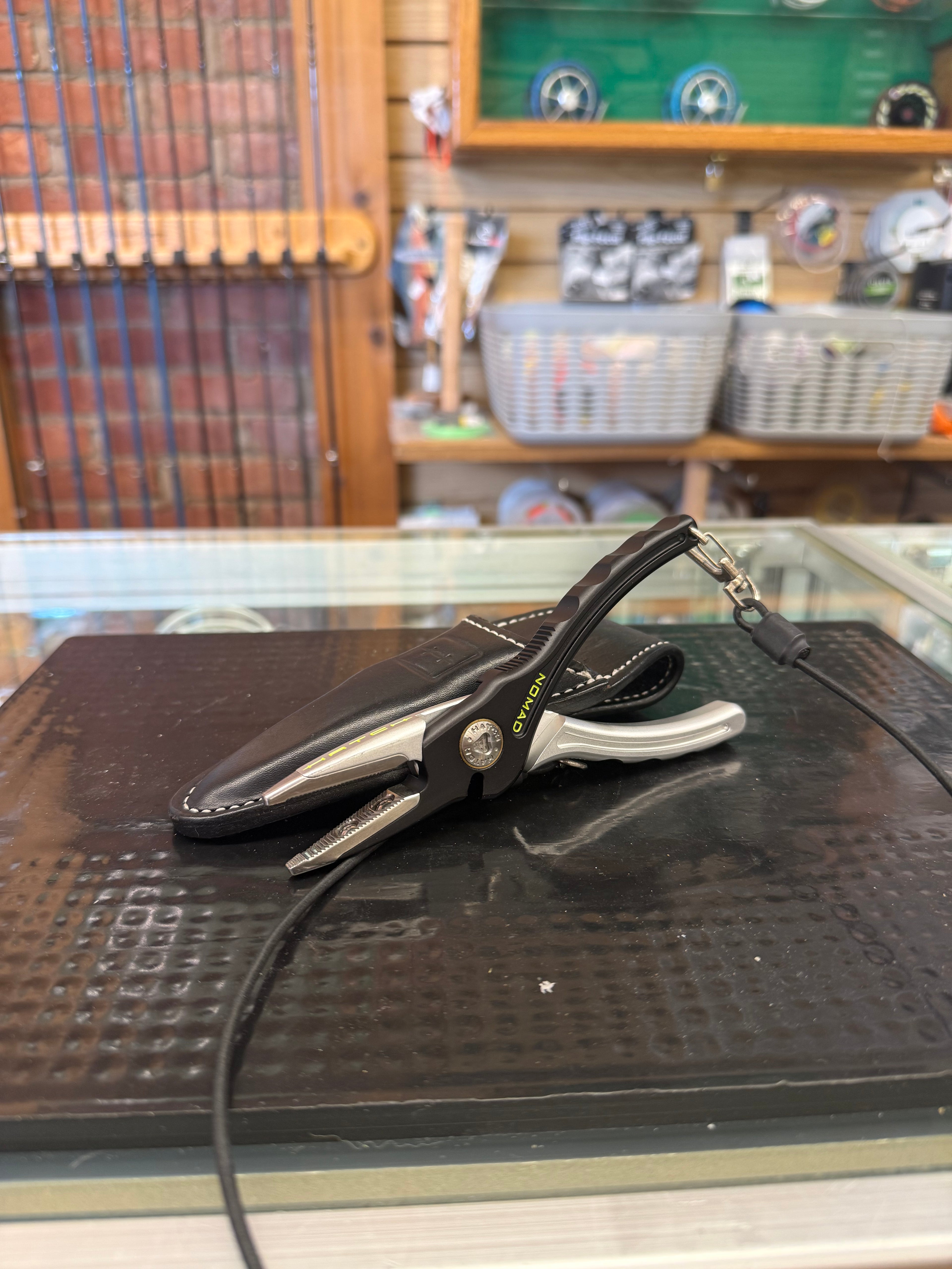 Hatch Nomad two tone Pliers Trade in !BRAND NEW CONDITION! 25% OFF