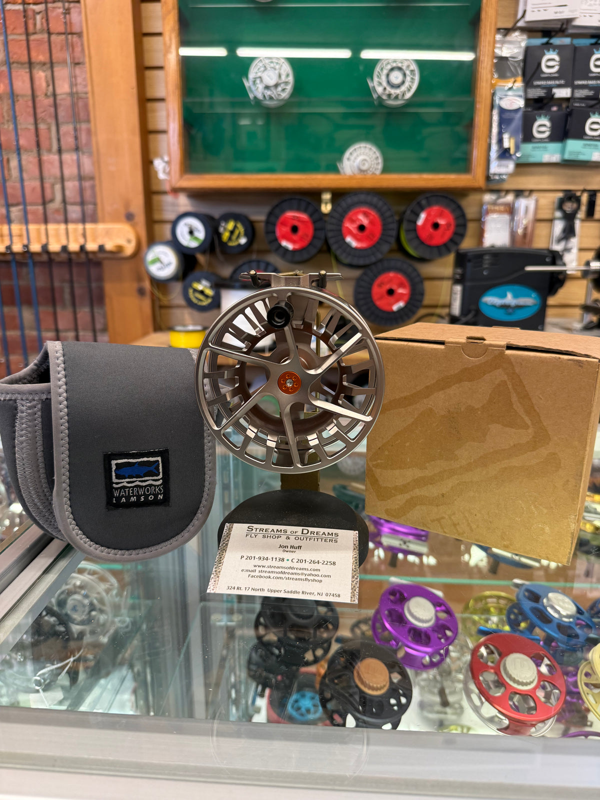 Lamson Speedster S-Series -9+ Ember fly reel !MINT CONDITION NEVER USED!