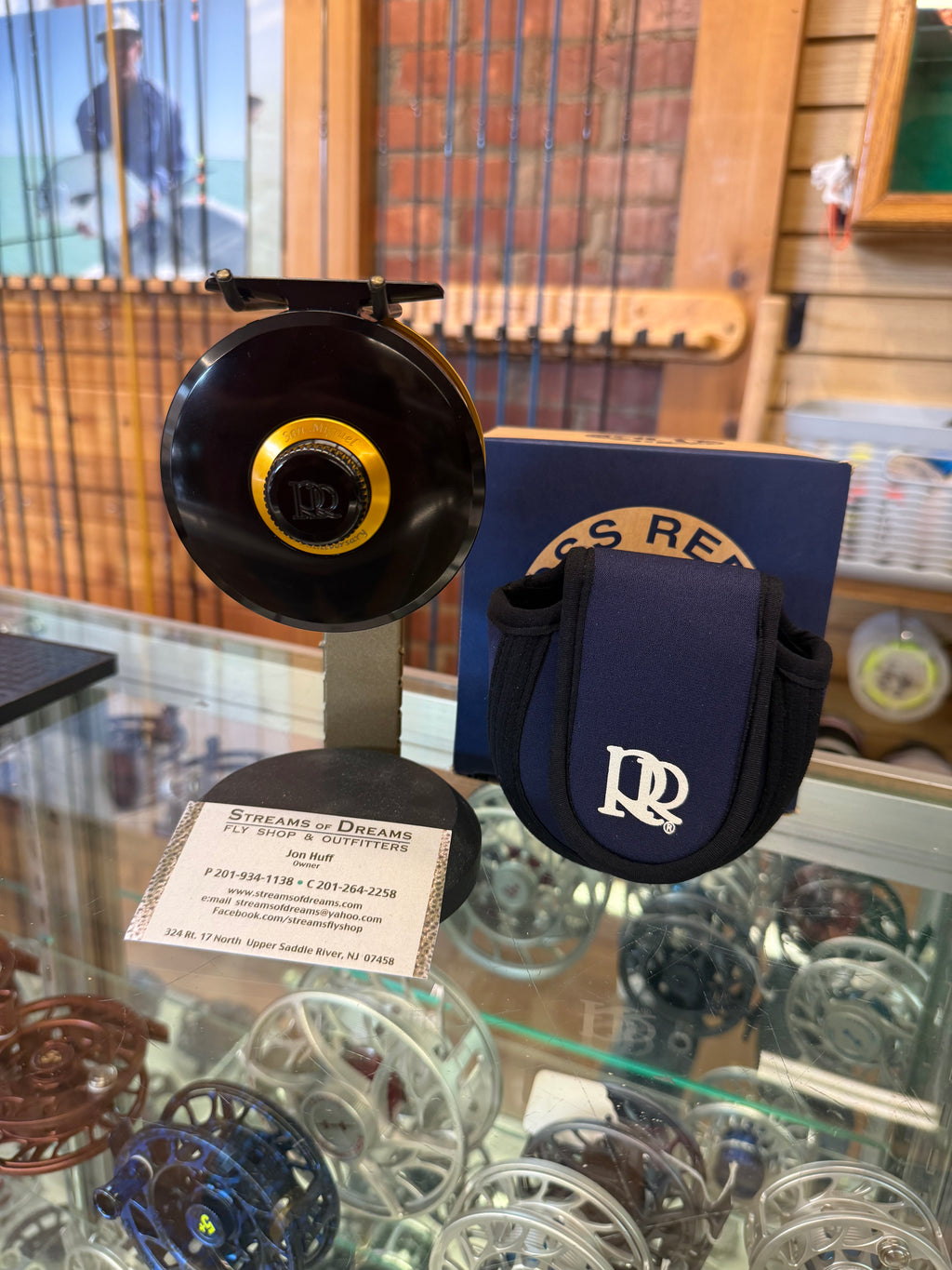 Ross San Miguel 5/6 50th edition 20% OFF fly reel in MINT CONDITION W/ Large Knob piece