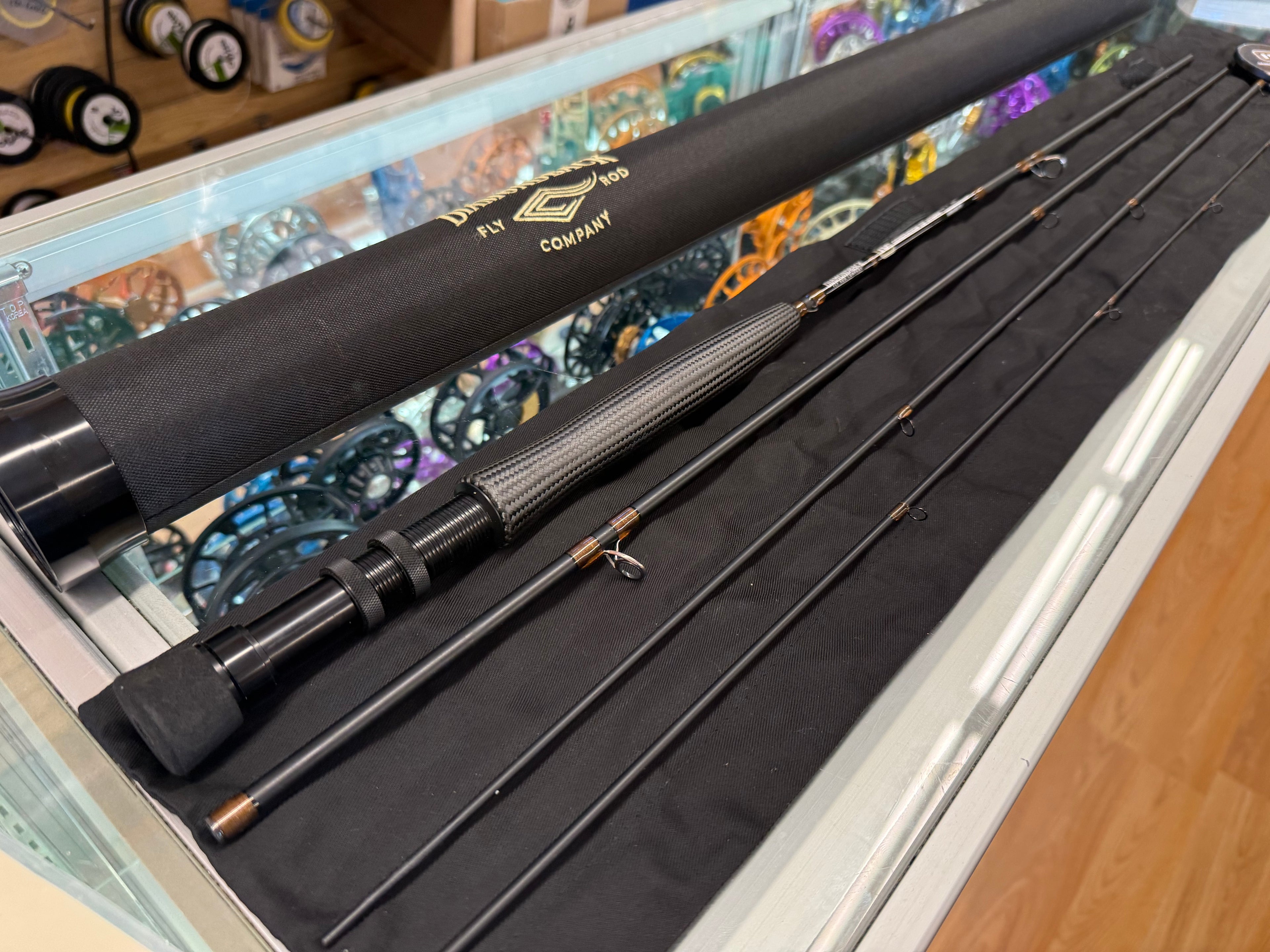 Diamond Back Gen IV 10'7 2wt Carbon Grip Trade in 15%off !MINT CONDITION!