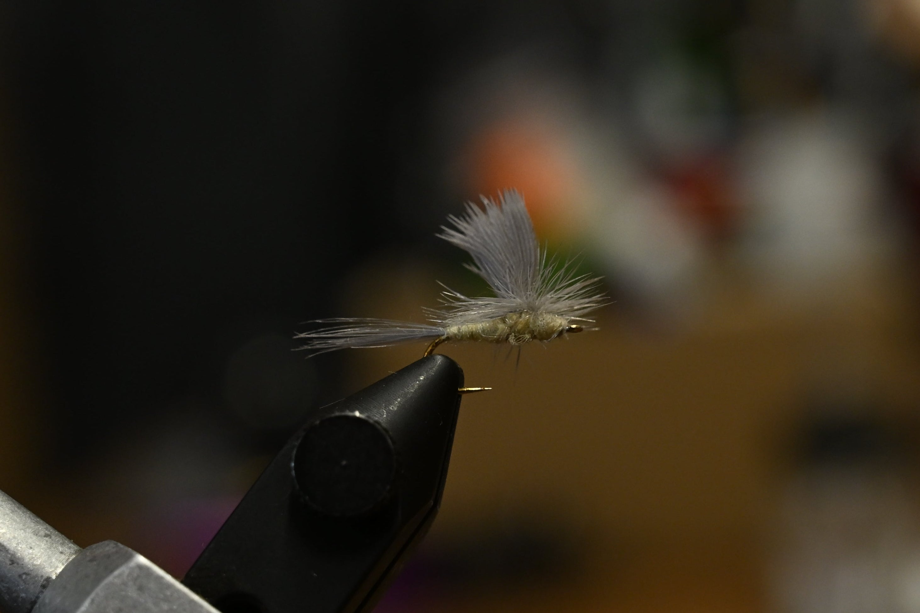 Sulphur Parachute Dry Fly - Staff Tied