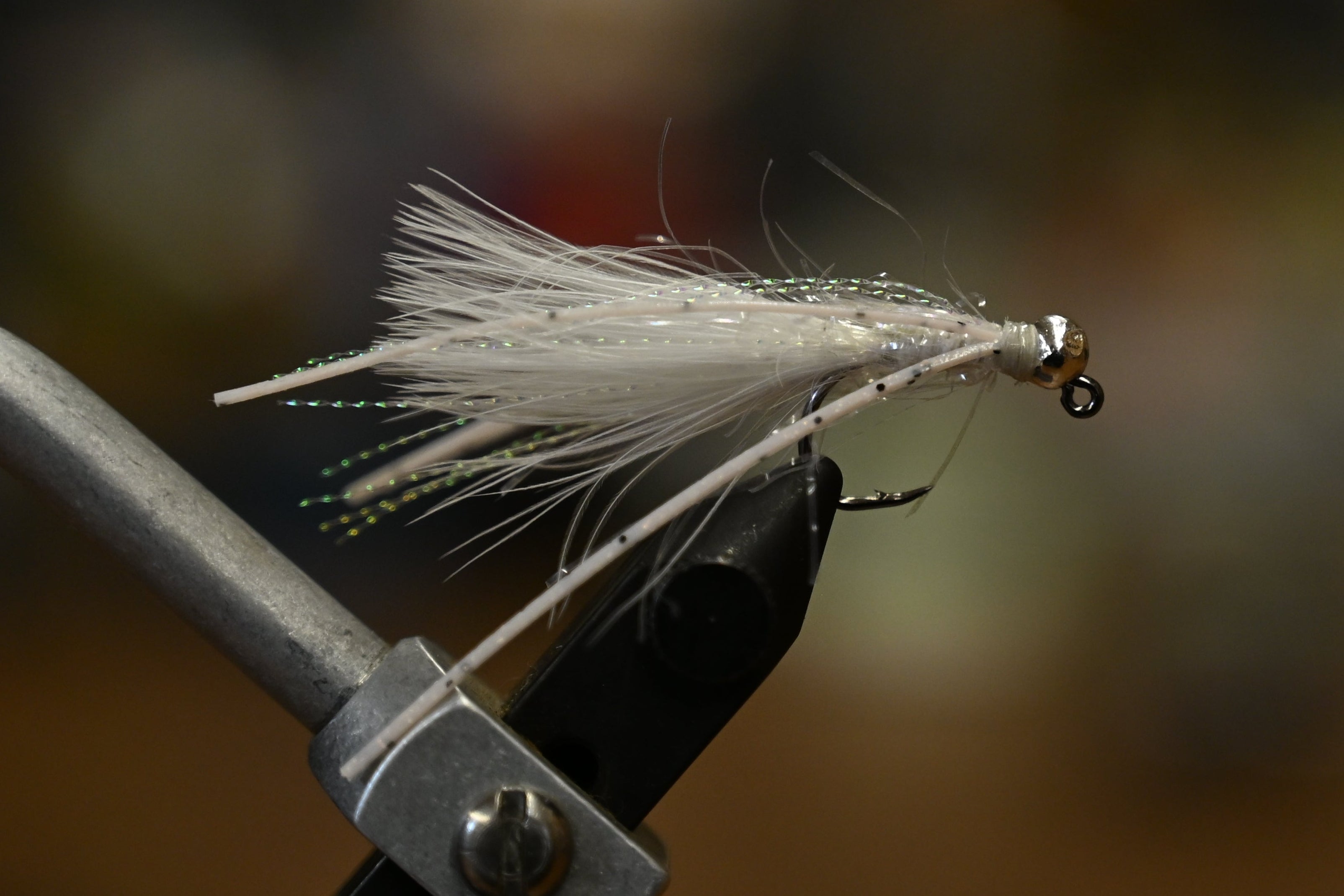 Jiggy Bugger White sz 6- Staff Tied