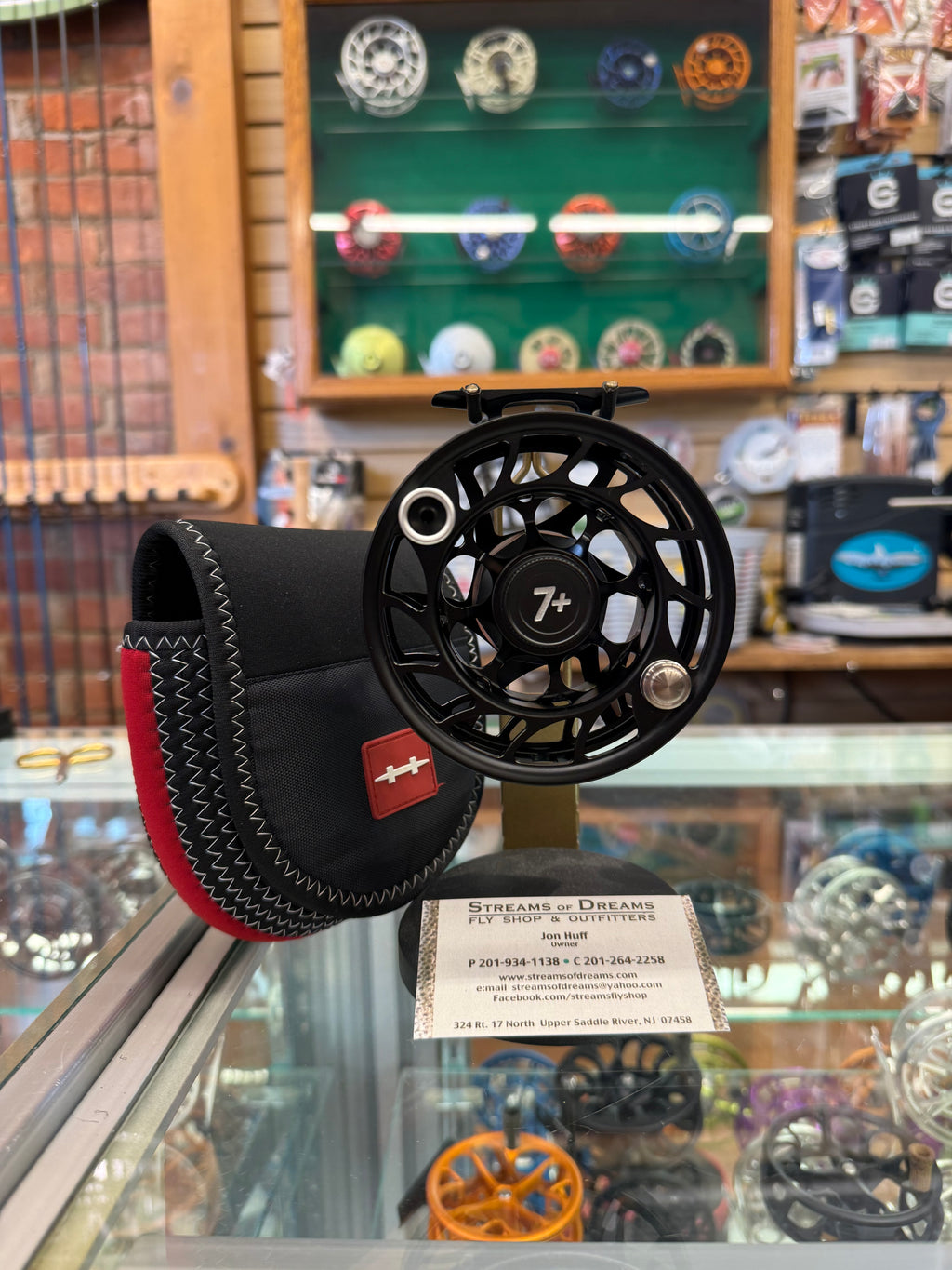 Hatch Iconic 7+ Black LARGE Arbor TRADE IN 20% OFF !MINT!