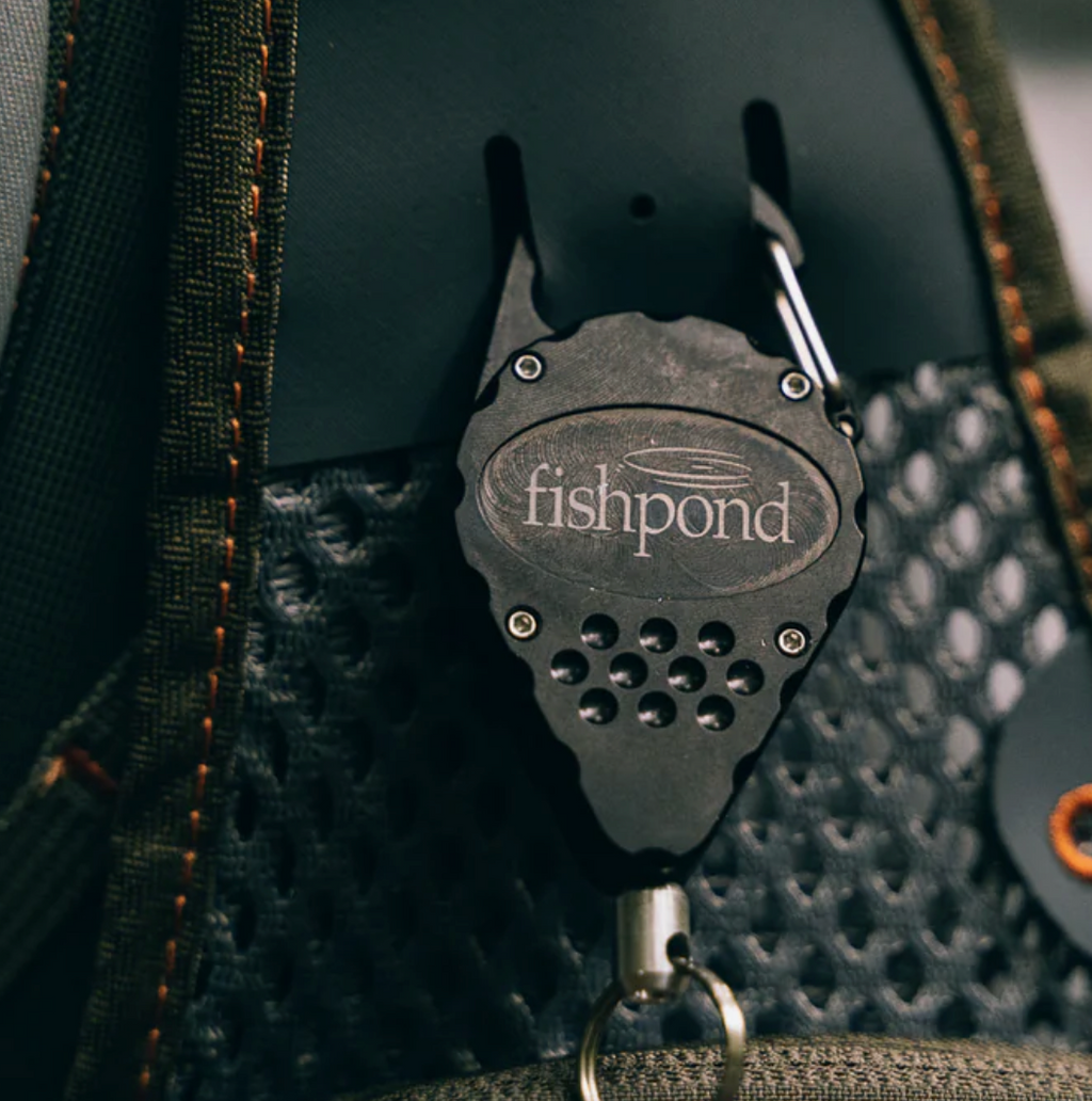 Fishpond Arrowhead Retractor