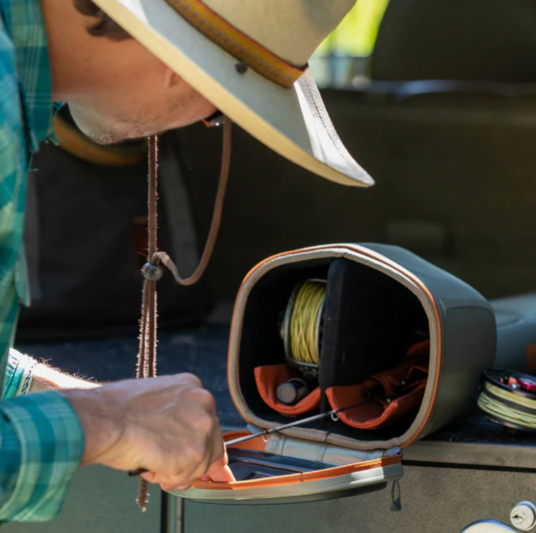 Fishpond Thunderhead 4pc Rod & Reel case